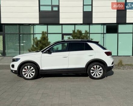 Белый Фольксваген Ти-Рок, объемом двигателя 1.5 л и пробегом 56 тыс. км за 24900 $, фото 1 на Automoto.ua