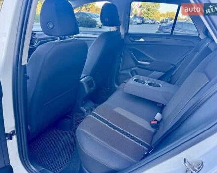 Фольксваген Ти-Рок 2019 в Одессе на Automoto.ua Белый Фольксваген Ти-Рок, объемом двигателя 1.5 л и пробегом 71 тыс. км за 19999 $, фото 33 на Automoto.ua