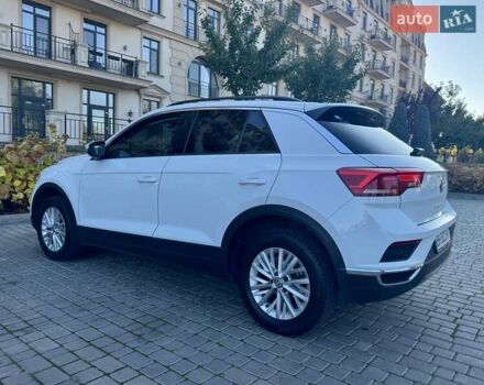 Фольксваген Ти-Рок 2019 в Одессе на Automoto.ua Белый Фольксваген Ти-Рок, объемом двигателя 1.5 л и пробегом 71 тыс. км за 19999 $, фото 26 на Automoto.ua