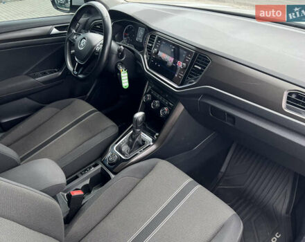 Білий Фольксваген Ті-Рок, об'ємом двигуна 1.97 л та пробігом 191 тис. км за 19713 $, фото 27 на Automoto.ua