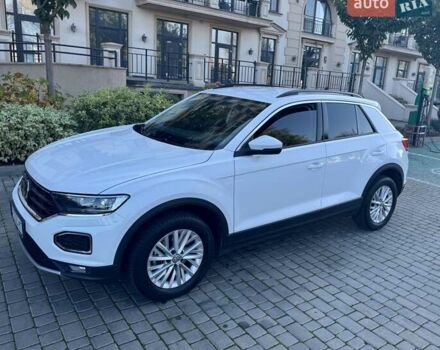 Фольксваген Ти-Рок 2019 в Одессе на Automoto.ua Белый Фольксваген Ти-Рок, объемом двигателя 1.5 л и пробегом 71 тыс. км за 19999 $, фото 17 на Automoto.ua