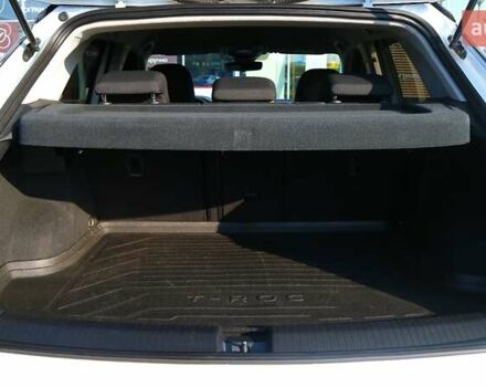 Белый Фольксваген Ти-Рок, объемом двигателя 1.5 л и пробегом 119 тыс. км за 20699 $, фото 9 на Automoto.ua