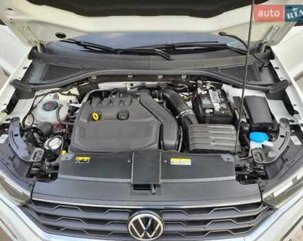 Фольксваген Ти-Рок 2020 в Киеве на Automoto.ua Белый Фольксваген Ти-Рок, объемом двигателя 1.5 л и пробегом 31 тыс. км за 25000 $, фото 13 на Automoto.ua