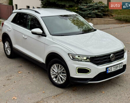 Білий Фольксваген Ті-Рок, об'ємом двигуна 1.5 л та пробігом 65 тис. км за 22999 $, фото 22 на Automoto.ua