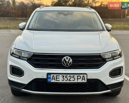 Белый Фольксваген Ти-Рок, объемом двигателя 1.5 л и пробегом 65 тыс. км за 23500 $, фото 1 на Automoto.ua