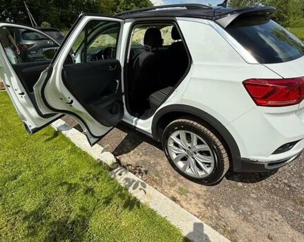 Белый Фольксваген Ти-Рок, объемом двигателя 1.5 л и пробегом 22 тыс. км за 25600 $, фото 13 на Automoto.ua