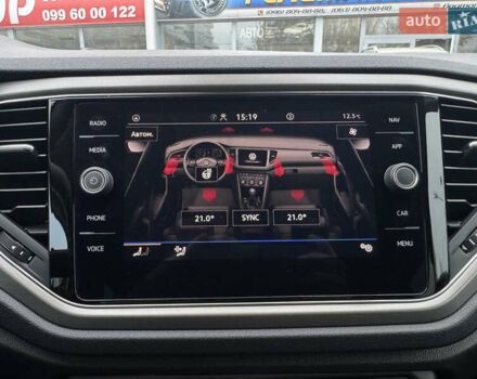 Белый Фольксваген Ти-Рок, объемом двигателя 1.5 л и пробегом 65 тыс. км за 23500 $, фото 5 на Automoto.ua