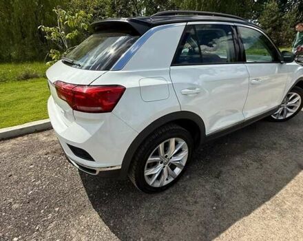 Белый Фольксваген Ти-Рок, объемом двигателя 1.5 л и пробегом 22 тыс. км за 25600 $, фото 6 на Automoto.ua