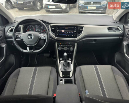 Белый Фольксваген Ти-Рок, объемом двигателя 1.5 л и пробегом 65 тыс. км за 23500 $, фото 28 на Automoto.ua