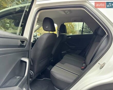 Білий Фольксваген Ті-Рок, об'ємом двигуна 1.5 л та пробігом 65 тис. км за 22999 $, фото 16 на Automoto.ua