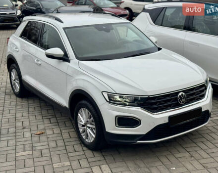 Белый Фольксваген Ти-Рок, объемом двигателя 1.5 л и пробегом 65 тыс. км за 23500 $, фото 15 на Automoto.ua