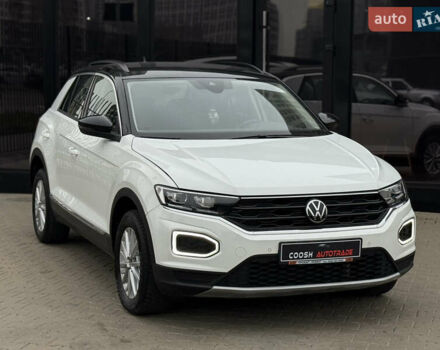 Белый Фольксваген Ти-Рок, объемом двигателя 1.5 л и пробегом 62 тыс. км за 19999 $, фото 3 на Automoto.ua