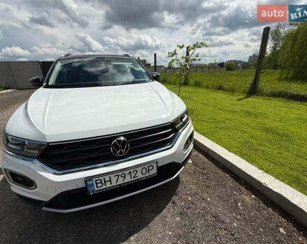 Белый Фольксваген Ти-Рок, объемом двигателя 1.5 л и пробегом 22 тыс. км за 25600 $, фото 17 на Automoto.ua