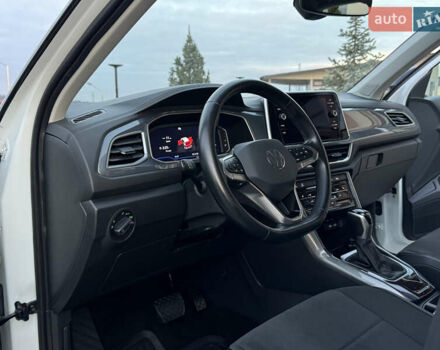 Білий Фольксваген Ті-Рок, об'ємом двигуна 1.5 л та пробігом 55 тис. км за 22799 $, фото 94 на Automoto.ua