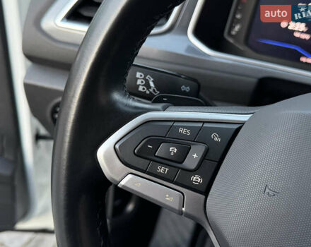 Білий Фольксваген Ті-Рок, об'ємом двигуна 1.5 л та пробігом 55 тис. км за 22799 $, фото 98 на Automoto.ua