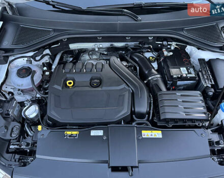 Білий Фольксваген Ті-Рок, об'ємом двигуна 1.5 л та пробігом 55 тис. км за 22799 $, фото 141 на Automoto.ua