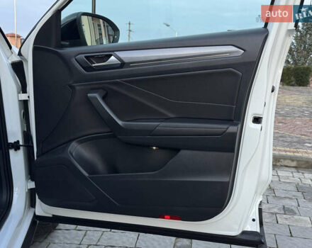 Білий Фольксваген Ті-Рок, об'ємом двигуна 1.5 л та пробігом 55 тис. км за 22799 $, фото 112 на Automoto.ua