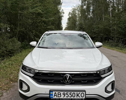 Белый Фольксваген Ти-Рок, объемом двигателя 1.4 л и пробегом 4 тыс. км за 28000 $, фото 2 на Automoto.ua