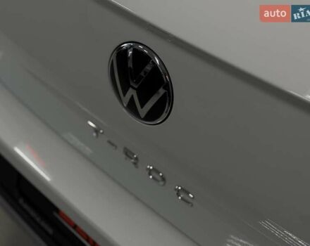 Фольксваген Ти-Рок 2024 в Тернополе на Automoto.ua Белый Фольксваген Ти-Рок, объемом двигателя 1.4 л и пробегом 5 тыс. км за 28300 $, фото 18 на Automoto.ua