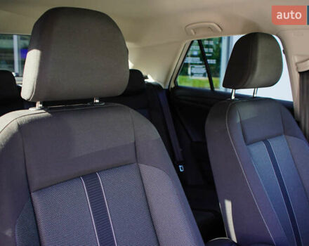 Білий Фольксваген Ті-Рок, об'ємом двигуна 1.4 л та пробігом 8 тис. км за 28687 $, фото 32 на Automoto.ua