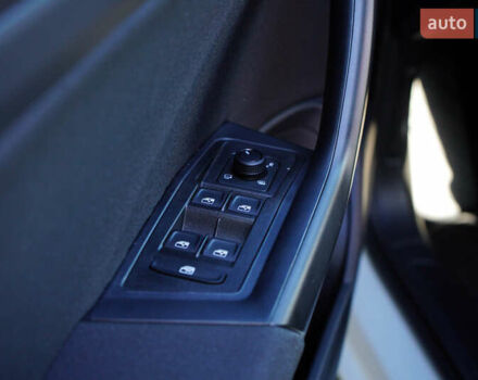 Білий Фольксваген Ті-Рок, об'ємом двигуна 1.4 л та пробігом 8 тис. км за 28687 $, фото 12 на Automoto.ua