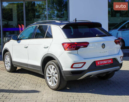 Білий Фольксваген Ті-Рок, об'ємом двигуна 1.4 л та пробігом 8 тис. км за 28687 $, фото 6 на Automoto.ua