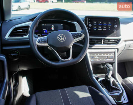 Білий Фольксваген Ті-Рок, об'ємом двигуна 1.4 л та пробігом 8 тис. км за 28687 $, фото 16 на Automoto.ua