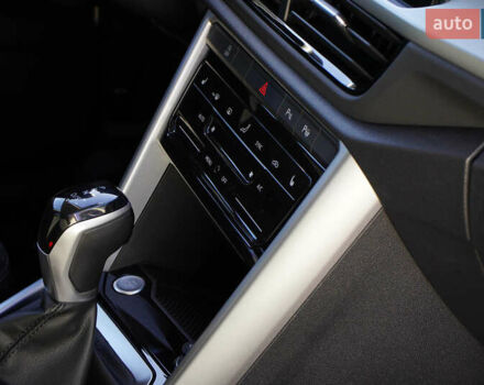 Білий Фольксваген Ті-Рок, об'ємом двигуна 1.4 л та пробігом 8 тис. км за 28687 $, фото 34 на Automoto.ua