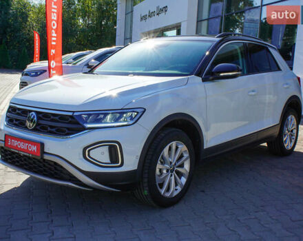 Білий Фольксваген Ті-Рок, об'ємом двигуна 1.4 л та пробігом 8 тис. км за 28687 $, фото 4 на Automoto.ua