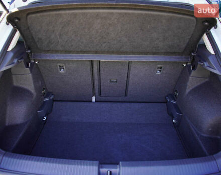 Білий Фольксваген Ті-Рок, об'ємом двигуна 1.4 л та пробігом 8 тис. км за 28687 $, фото 35 на Automoto.ua