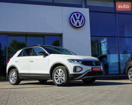 Білий Фольксваген Ті-Рок, об'ємом двигуна 1.4 л та пробігом 8 тис. км за 28687 $, фото 10 на Automoto.ua