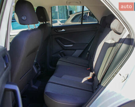 Білий Фольксваген Ті-Рок, об'ємом двигуна 1.4 л та пробігом 8 тис. км за 28687 $, фото 26 на Automoto.ua