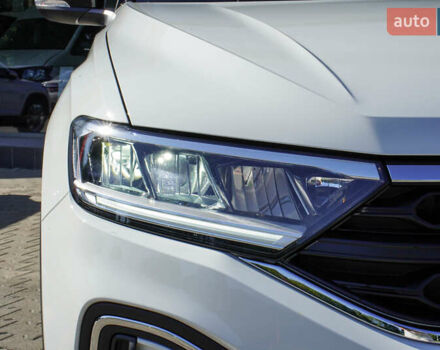 Білий Фольксваген Ті-Рок, об'ємом двигуна 1.4 л та пробігом 8 тис. км за 28687 $, фото 2 на Automoto.ua