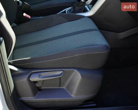 Білий Фольксваген Ті-Рок, об'ємом двигуна 1.4 л та пробігом 8 тис. км за 28687 $, фото 31 на Automoto.ua