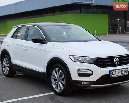 Белый Фольксваген Ти-Рок, объемом двигателя 1.97 л и пробегом 159 тыс. км за 23000 $, фото 1 на Automoto.ua