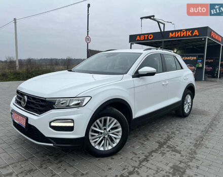 Белый Фольксваген Ти-Рок, объемом двигателя 1.97 л и пробегом 191 тыс. км за 19637 $, фото 1 на Automoto.ua