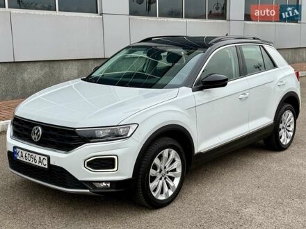 Фольксваген Ти-Рок 2019 в Белой Церкве на Automoto.ua Белый Фольксваген Ти-Рок, объемом двигателя 1.5 л и пробегом 62 тыс. км за 22999 $, фото 1 на Automoto.ua