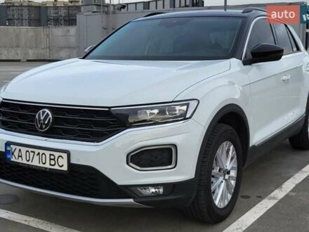 Фольксваген Ти-Рок 2020 в Киеве на Automoto.ua Белый Фольксваген Ти-Рок, объемом двигателя 1.5 л и пробегом 31 тыс. км за 25000 $, фото 1 на Automoto.ua