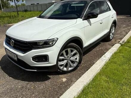Белый Фольксваген Ти-Рок, объемом двигателя 1.5 л и пробегом 22 тыс. км за 25600 $, фото 1 на Automoto.ua