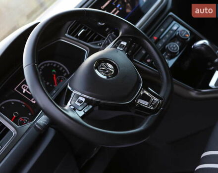 Черный Фольксваген Ти-Рок, объемом двигателя 1.97 л и пробегом 110 тыс. км за 24899 $, фото 72 на Automoto.ua