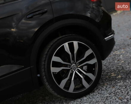 Черный Фольксваген Ти-Рок, объемом двигателя 1.97 л и пробегом 110 тыс. км за 24899 $, фото 31 на Automoto.ua
