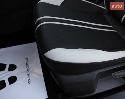 Черный Фольксваген Ти-Рок, объемом двигателя 1.97 л и пробегом 110 тыс. км за 24899 $, фото 70 на Automoto.ua