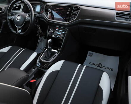 Черный Фольксваген Ти-Рок, объемом двигателя 1.97 л и пробегом 110 тыс. км за 24899 $, фото 64 на Automoto.ua