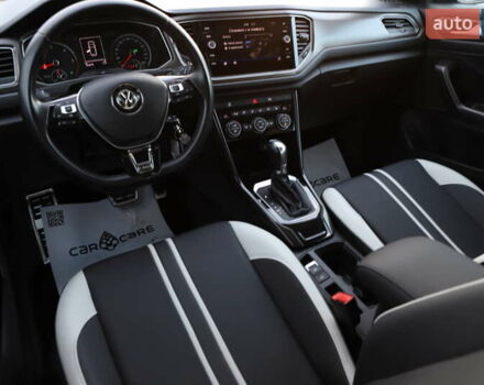 Черный Фольксваген Ти-Рок, объемом двигателя 1.97 л и пробегом 110 тыс. км за 24899 $, фото 65 на Automoto.ua