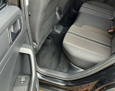 Чорний Фольксваген Ті-Рок, об'ємом двигуна 1.5 л та пробігом 70 тис. км за 20700 $, фото 6 на Automoto.ua