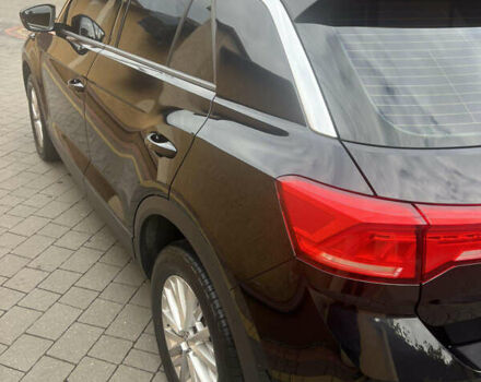 Чорний Фольксваген Ті-Рок, об'ємом двигуна 1.5 л та пробігом 70 тис. км за 20700 $, фото 1 на Automoto.ua