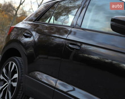 Черный Фольксваген Ти-Рок, объемом двигателя 1.97 л и пробегом 110 тыс. км за 24899 $, фото 20 на Automoto.ua