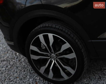 Черный Фольксваген Ти-Рок, объемом двигателя 1.97 л и пробегом 110 тыс. км за 24899 $, фото 25 на Automoto.ua