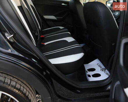 Черный Фольксваген Ти-Рок, объемом двигателя 1.97 л и пробегом 110 тыс. км за 24899 $, фото 61 на Automoto.ua