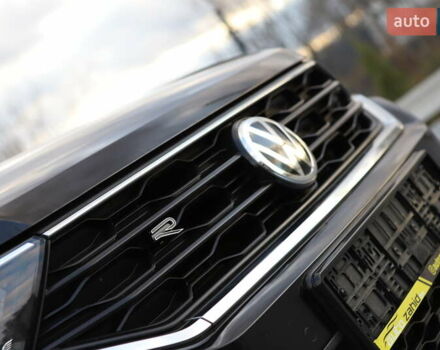Черный Фольксваген Ти-Рок, объемом двигателя 1.97 л и пробегом 110 тыс. км за 24899 $, фото 16 на Automoto.ua